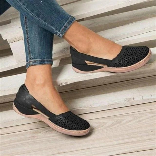 Womens Slip-On Flats with Expandable Toe Box and Cushioned Insole